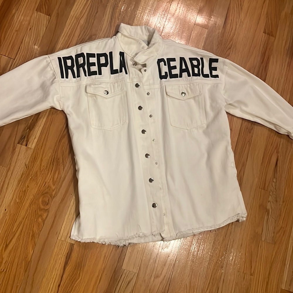 Irreplaceable Jean-like jacket